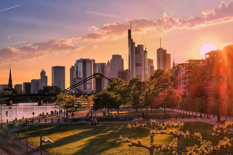kfz-gutachter-frankfurt Kfz Gutachter Frankfurt – Unabhängig & Schnell Jetzt Gutachten von zertifizierten Kfz-Gutachtern in Frankfurt erhalten. Vor-Ort-Service, schnelle Termine, faire Abwicklung.
